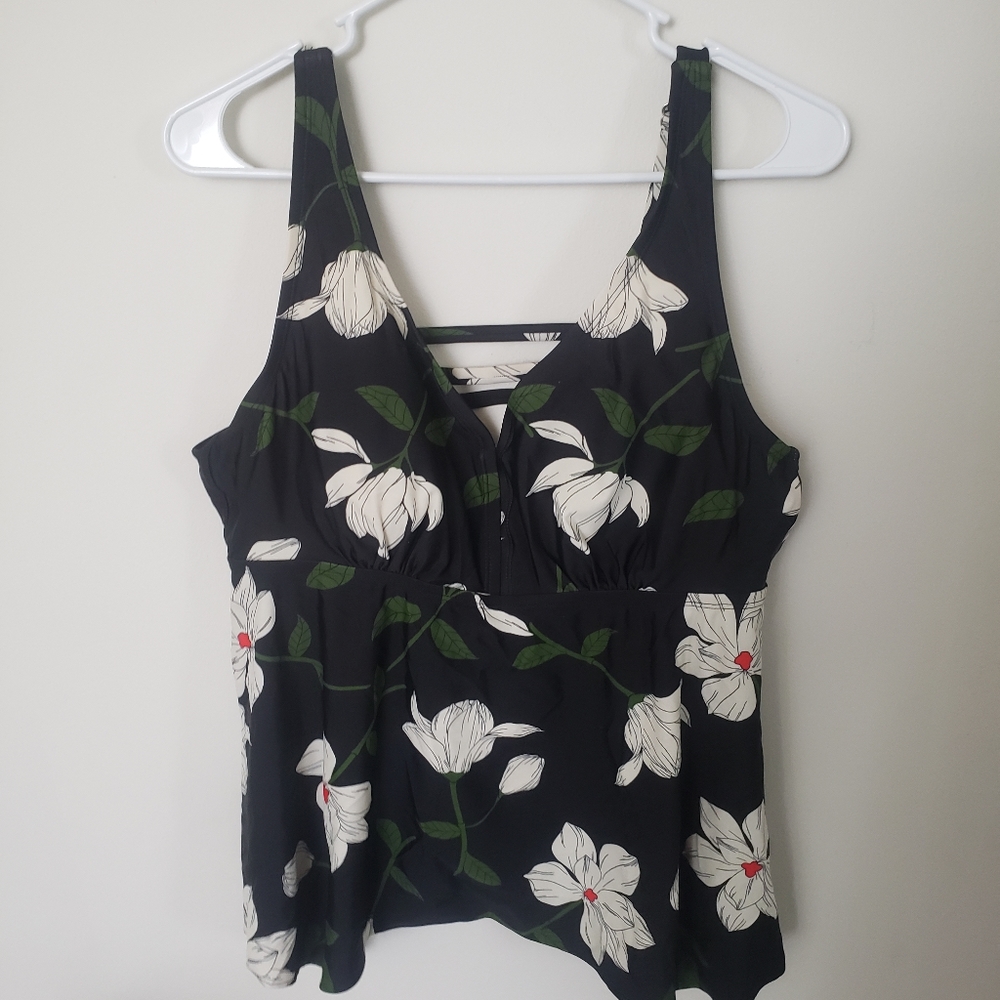 Kona Sol floral tankini top